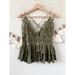 Free People One Adella Kelly Green Lace Tiered Flowy Cami Boho Coquette Beachy L